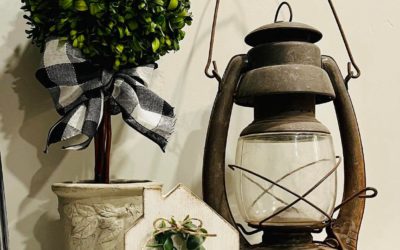 Wooden House DIY – Farmhouse Decor