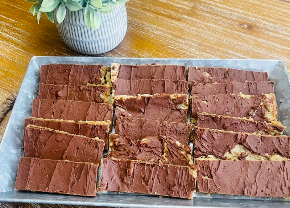 Lunch Lady Peanut Butter Bars